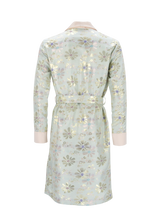Holden Robe