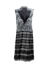Muriel Coat